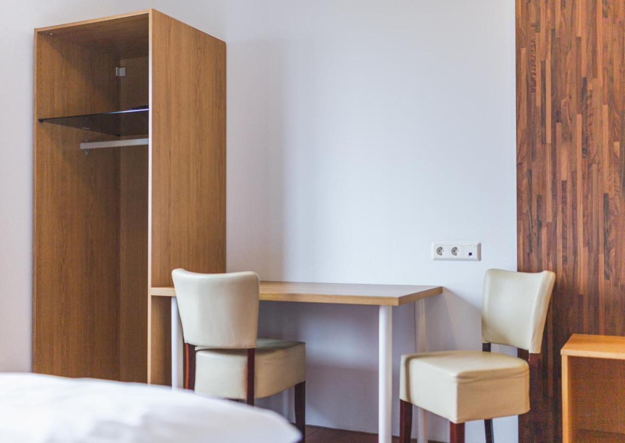 בורגרפיורדור אייסטרי Alfheimar Hotel מראה חיצוני תמונה
